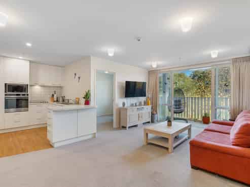 110/21B Swanson Road, Henderson