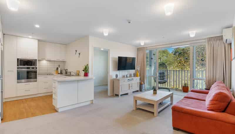 110/21B Swanson Road, Henderson