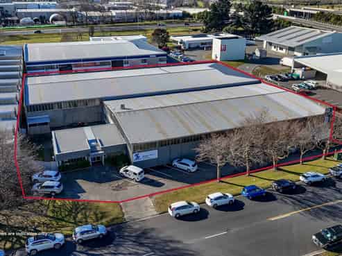 Large Industrial, Strong Location