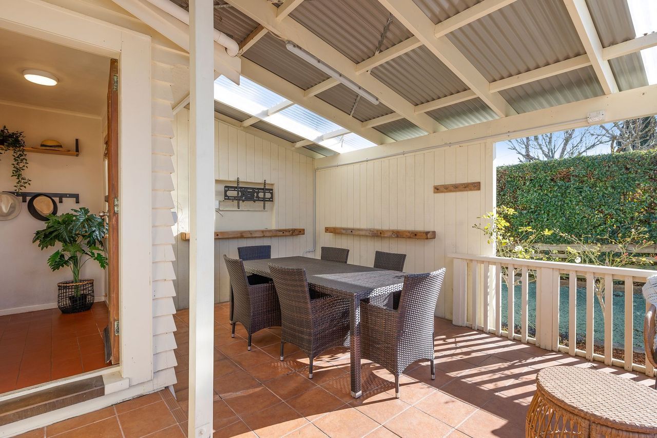 Character Cottage on 749sqm Freehold - Ansicht 6