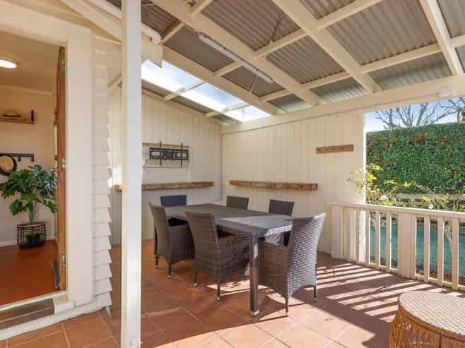 11 Luplau Crescent, Cockle Bay