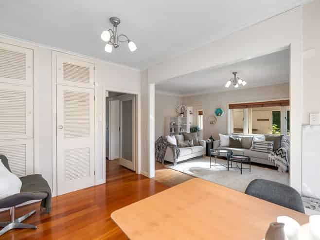 11 Luplau Crescent, Cockle Bay