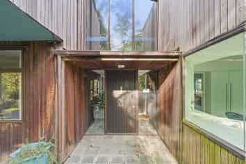 161A Great North Road, Saint Johns Hill