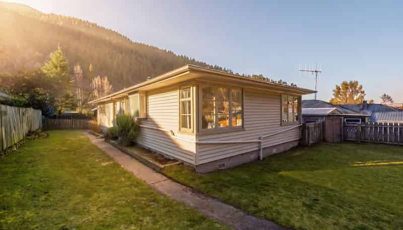6 Johnson Place, Queenstown