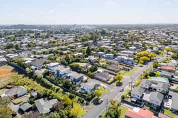 1/120 Mahoe Street, Melville