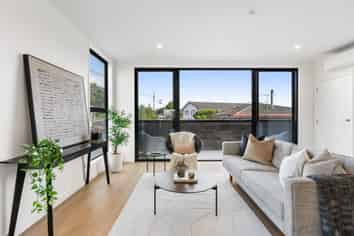 37 Bay Street, Red Beach