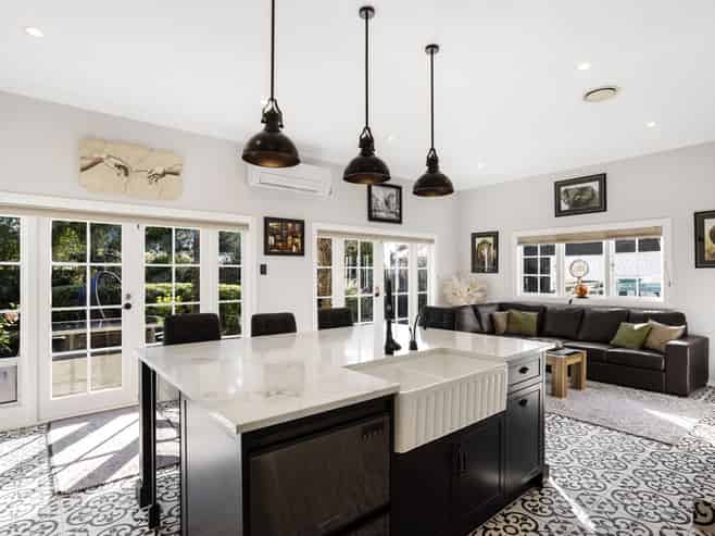 23 Wilson Avenue, Saint Clair