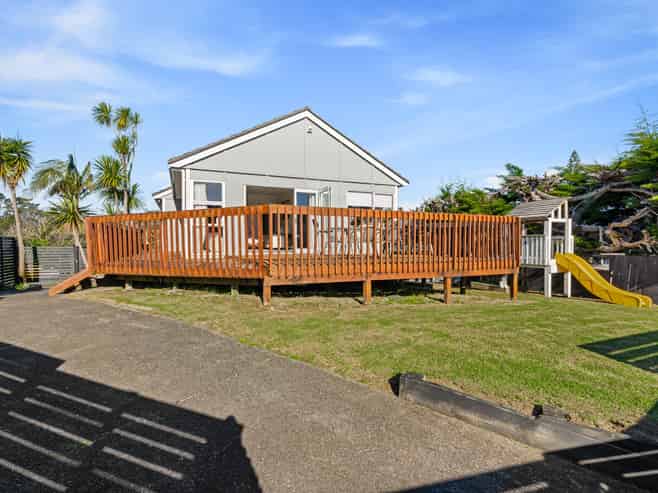44 Zita Maria Drive, Massey
