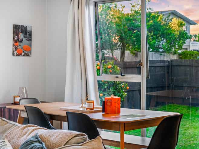 92b Beach Road, Te Atatu Peninsula