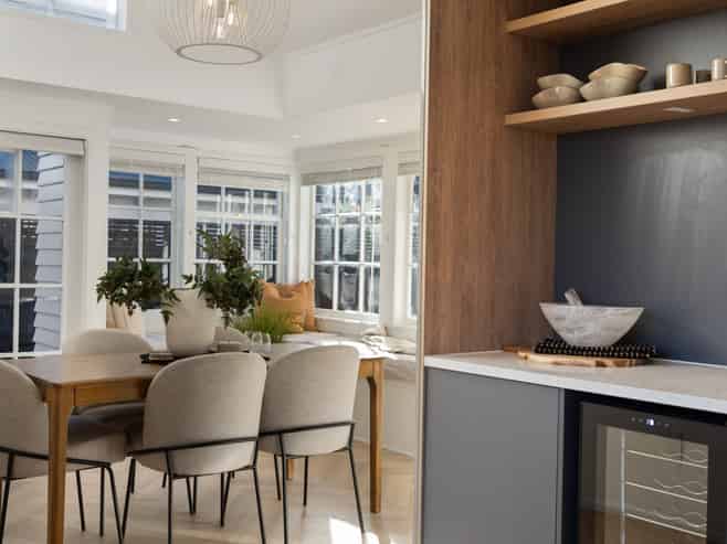 17 Queensway, Three Kings