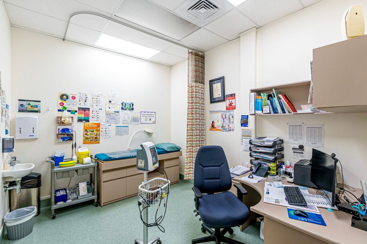 Move-In Ready Medical Suites - Three Available - Fler