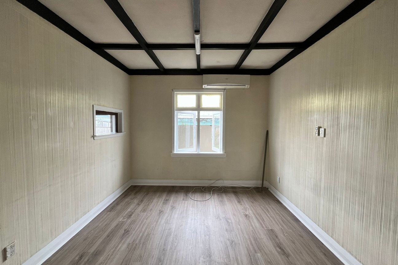 Great Location & Recently Renovated - Aanzicht 3