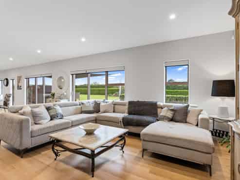14 Whitcombe Place, Darfield