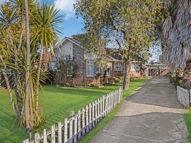 66 Hallberry Avenue, Mangere East