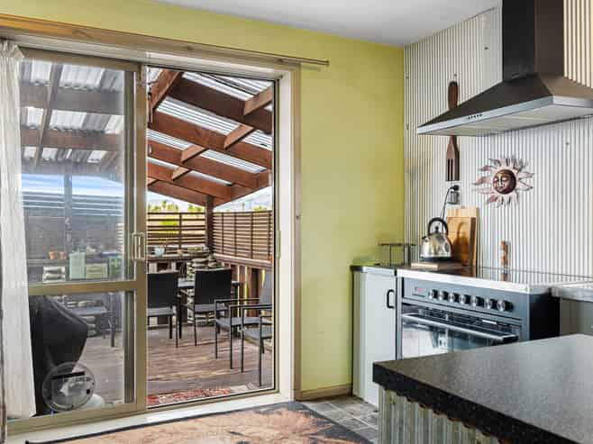 121 Cuthberts Road, Aranui
