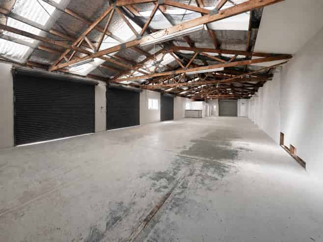 Warehouse with yard and parking