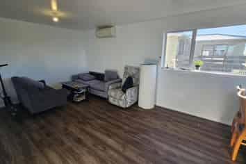 77 Mould Street, Waitara