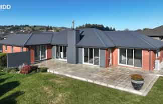 55 Severn Street, Green Island