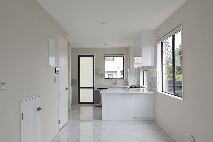 Maintenance Free 2 Bedroom Home - Widok 3