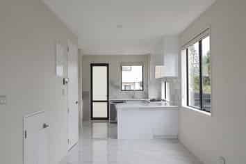 1/532 Glenfield Road, Glenfield