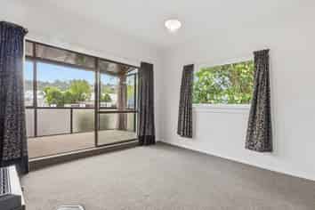 105 Kaikorai Valley Road, Glenross