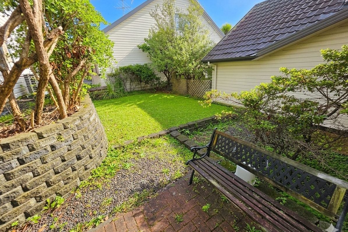 Tidy Two Bedroom Townhouse in Te Atatu – pohled 3