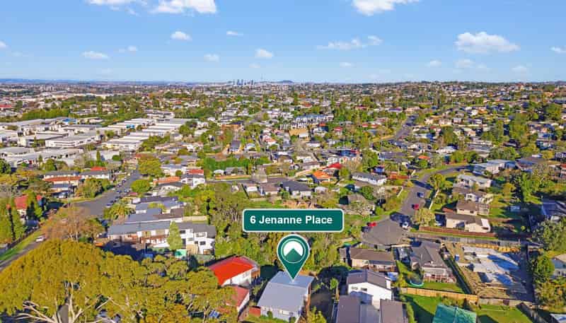 6 Jenanne Place, Totara Vale