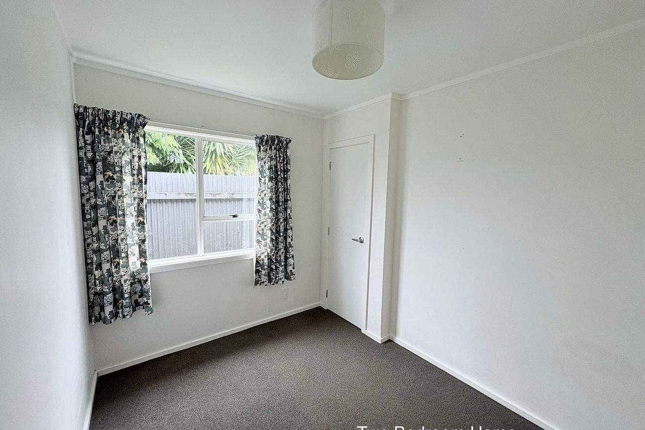 Charming 2-Bedroom Home in Nawton - Widok 4