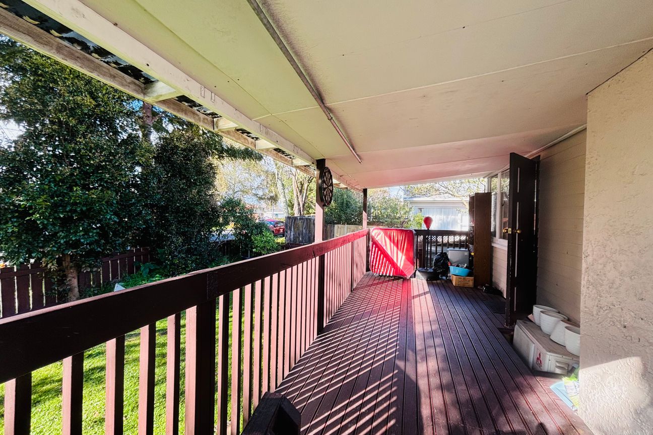 Handy Location in Westlake Girl's Zone - Widok 3