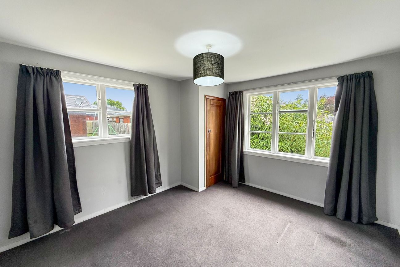 UPPER RICCARTON - STUDENT ACCOMODATION 2027 - 3 BEDROOMS, 1 BATHROOM, 2 HEAT PUMPS - Fler