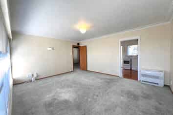 56D Lloyd Ave, Mount Albert