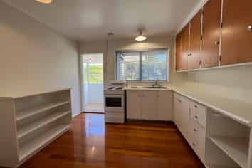 56D Lloyd Ave, Mount Albert