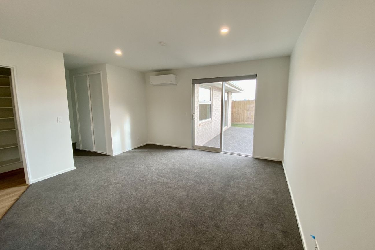 Brand new Pinewood - Vista 4