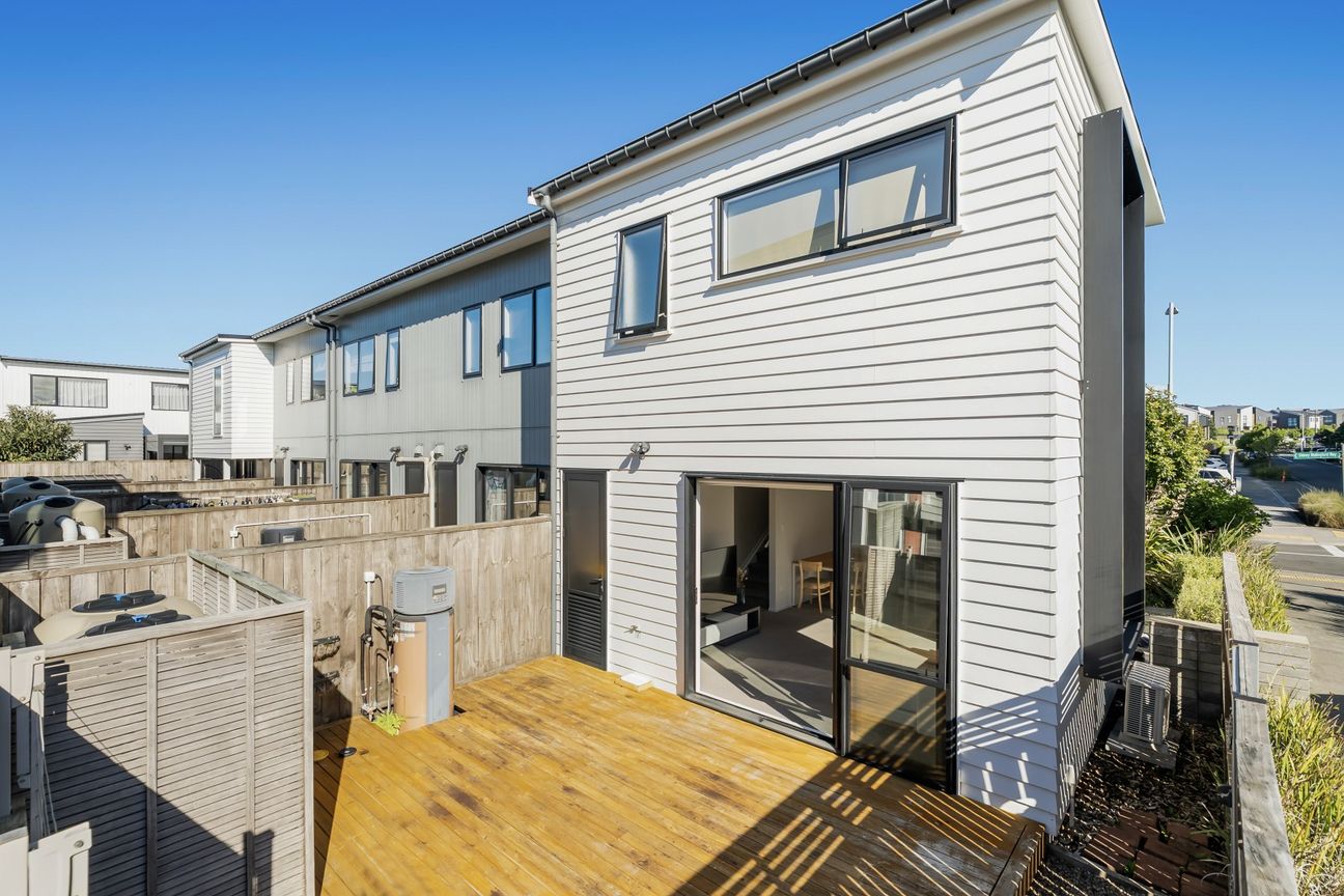 Priced at $749,000 | Set Sale 23 July - Widok 2