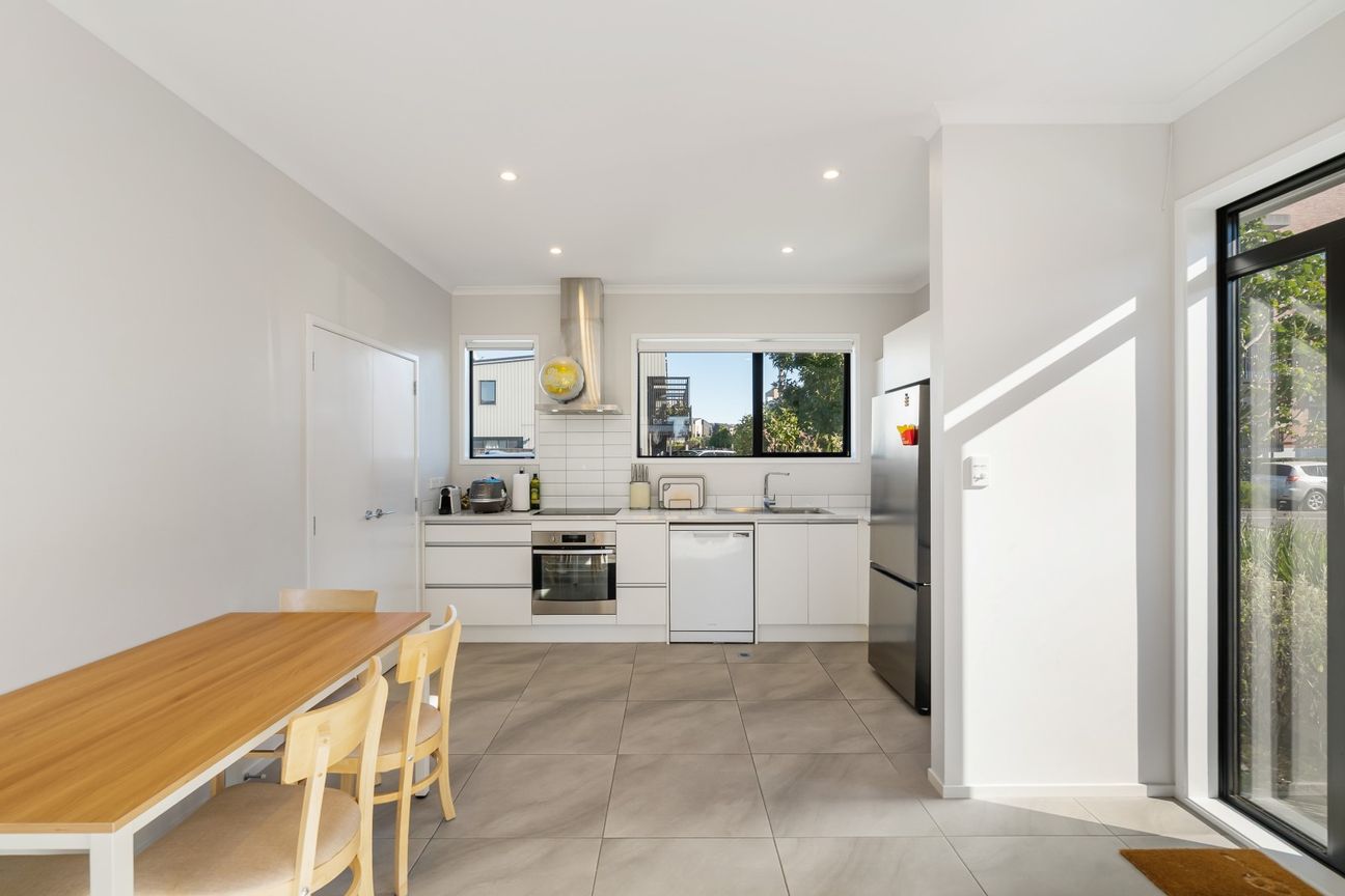 Priced at $749,000 | Set Sale 23 July - Widok 6