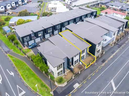 8/100 Knighton Road, Hillcrest