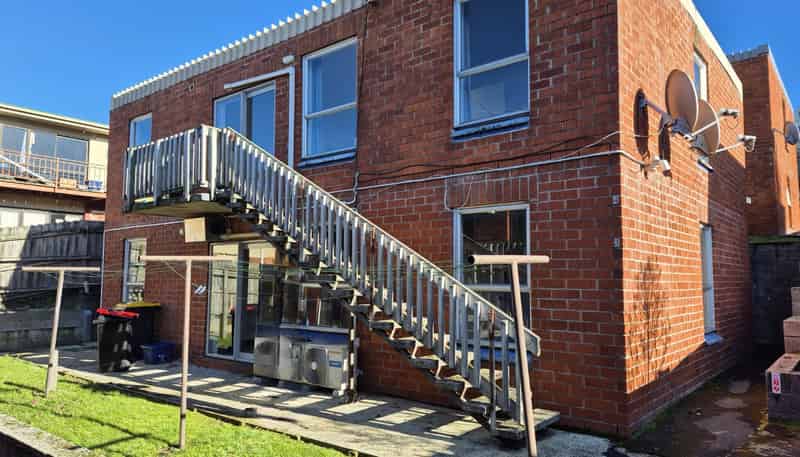 3/102 Harbour Tce, North Dunedin