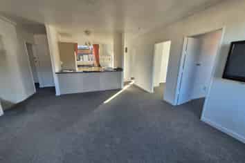 3/102 Harbour Tce, North Dunedin