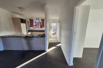 3/102 Harbour Tce, North Dunedin