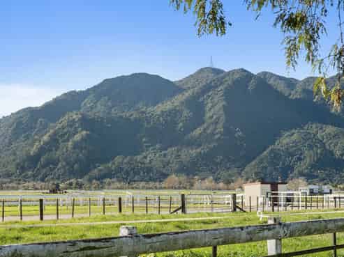 52 Racecourse Road, Te Aroha
