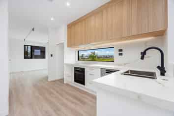 2 Honohono Avenue, Wainui