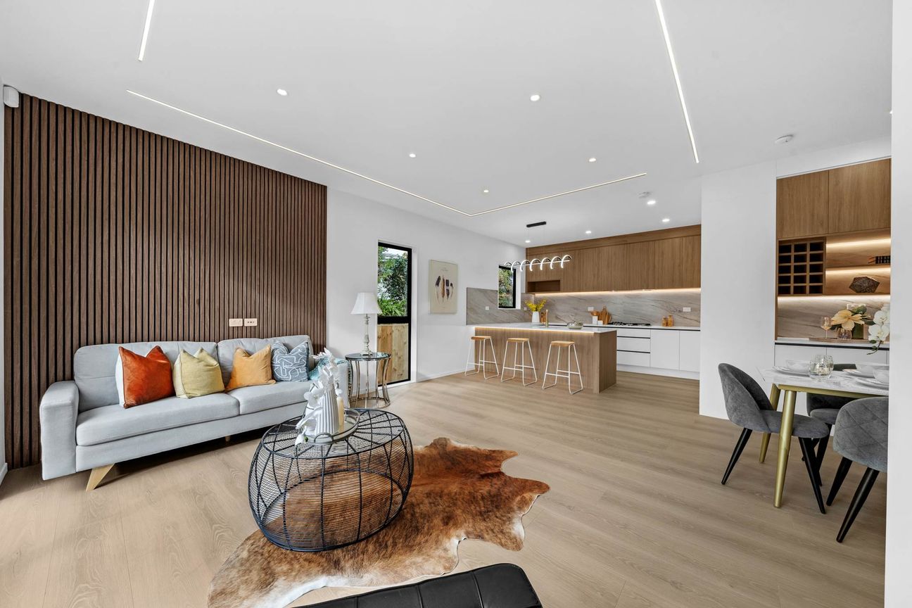 Stylish Family Living With Room to Grow – další