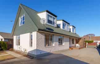 33 Gibson Drive, Hornby