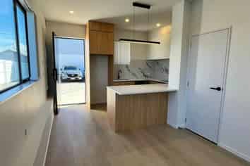 6/234 Te Atatu Road, Te Atatu South