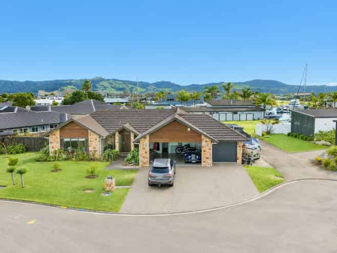 3 Kelly Place, Whitianga