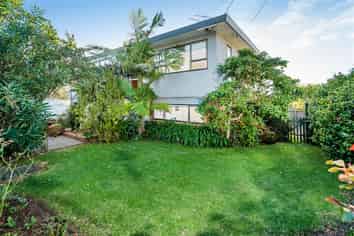 2 Ridge Road, Torbay