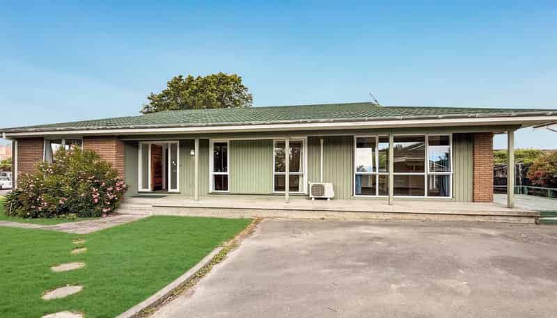 22 Rutherglen Av, Ilam