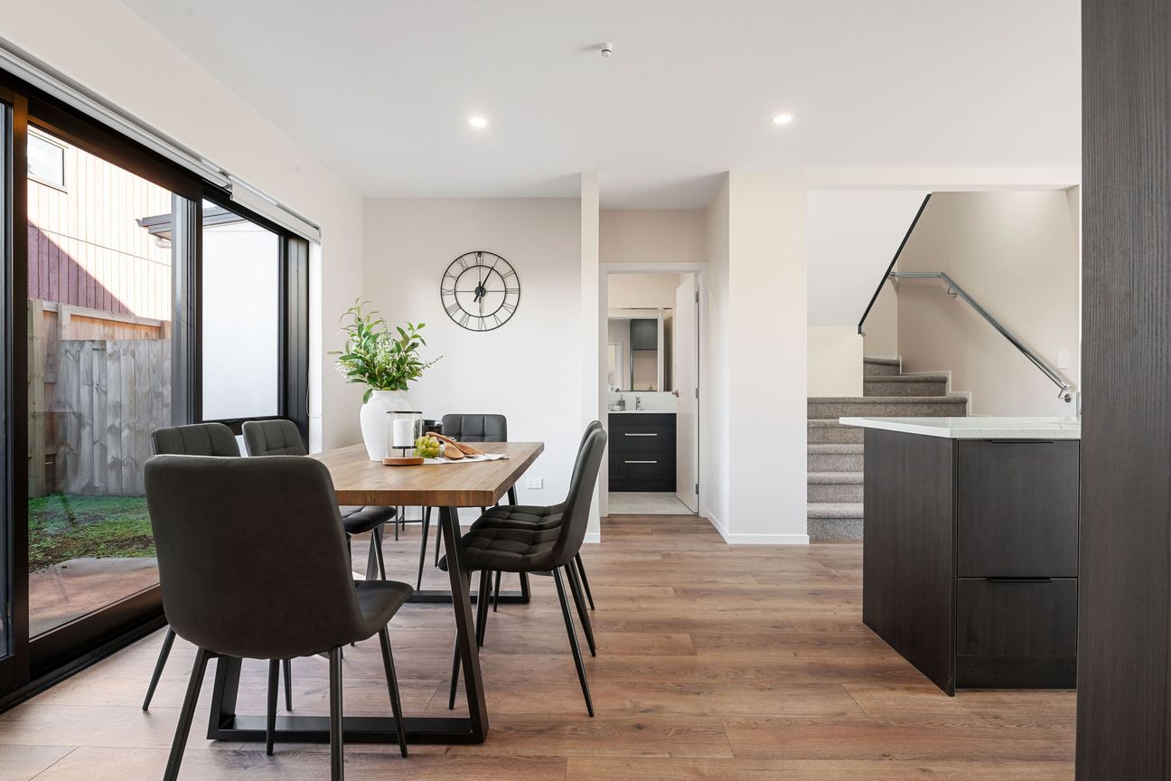 Lifestyle Hunters Have It Made - Altro