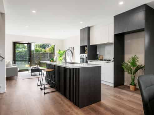 2/37 Casey Avenue, Fairfield