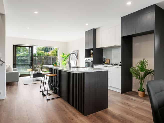 2/37 Casey Avenue, Fairfield
